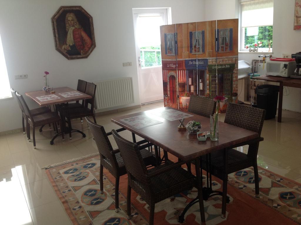 Bed & Breakfast Het Witte Huis Almere