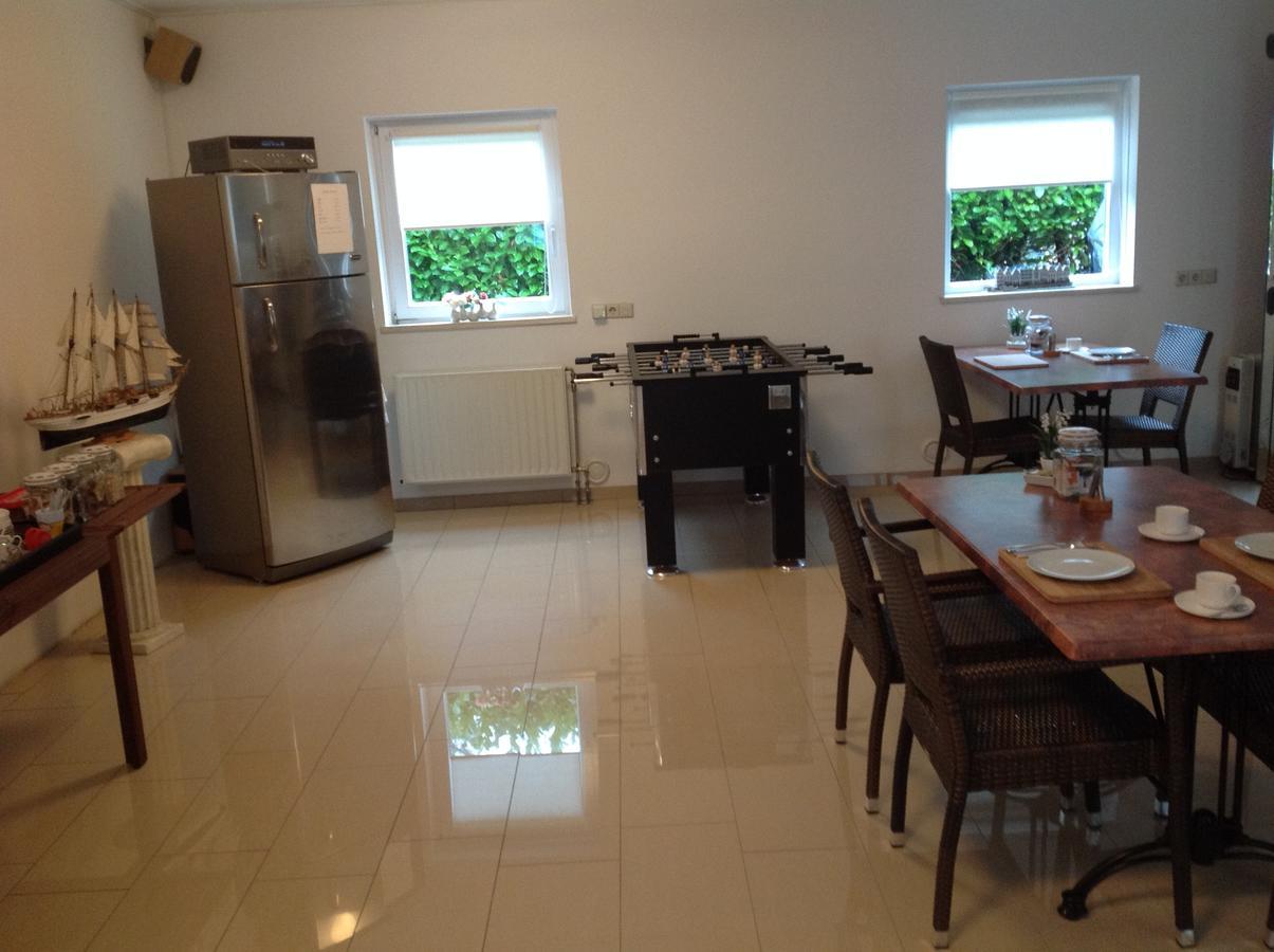 Het Witte Huis Bed & Breakfast Almere